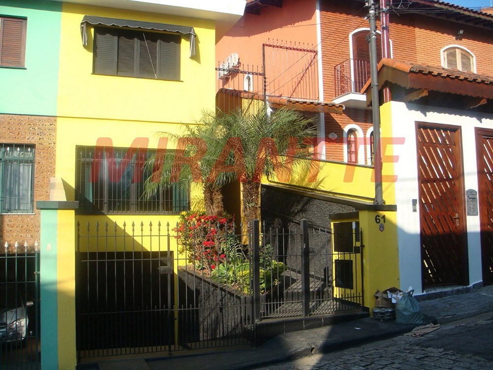 Sobrado de 220m² com 3 quartos em Vila Ester