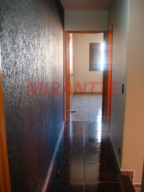 Sobrado de 220m² com 3 quartos em Vila Ester