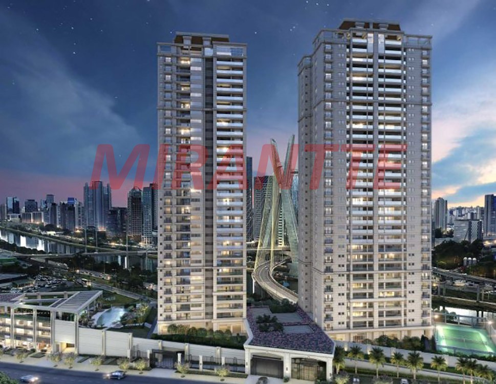 Apartamento de 252m² com 4 quartos em Morumbi