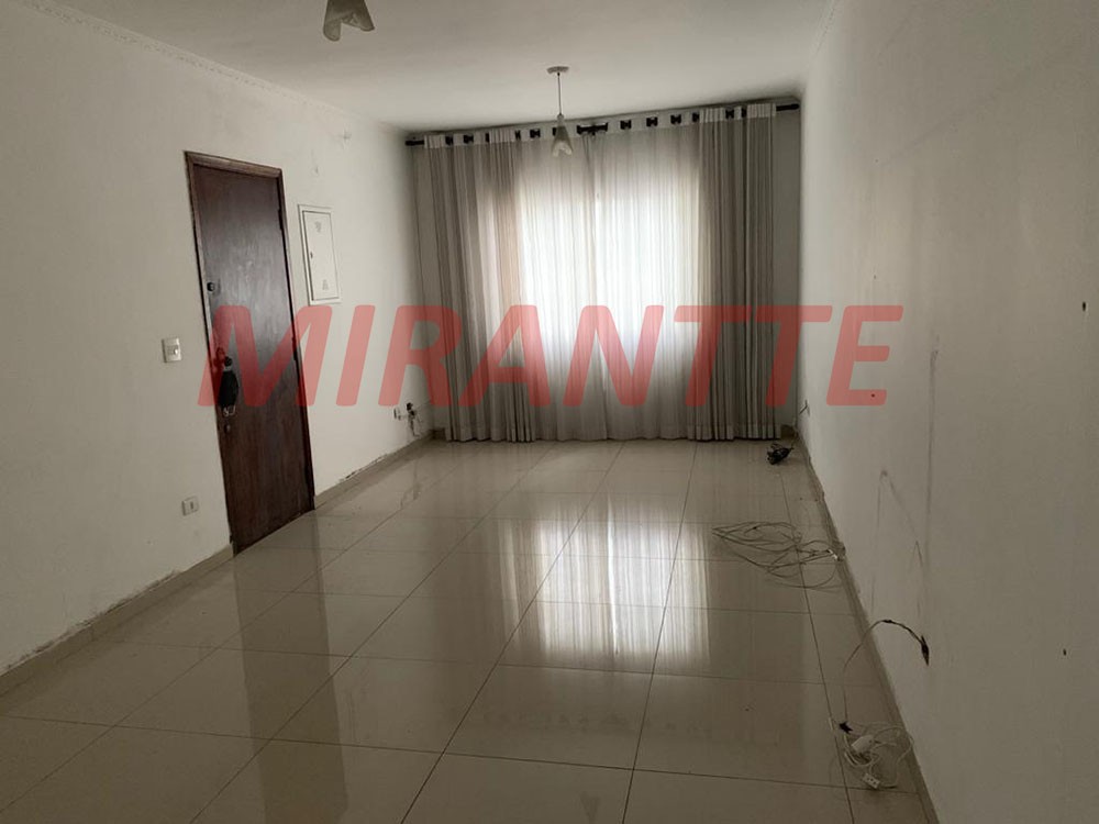 Sobrado de 211m² com 3 quartos em Vila Mazzei