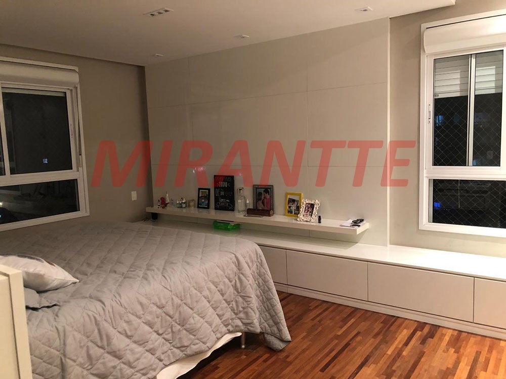 Apartamento de 223m² com 4 quartos em Morumbi