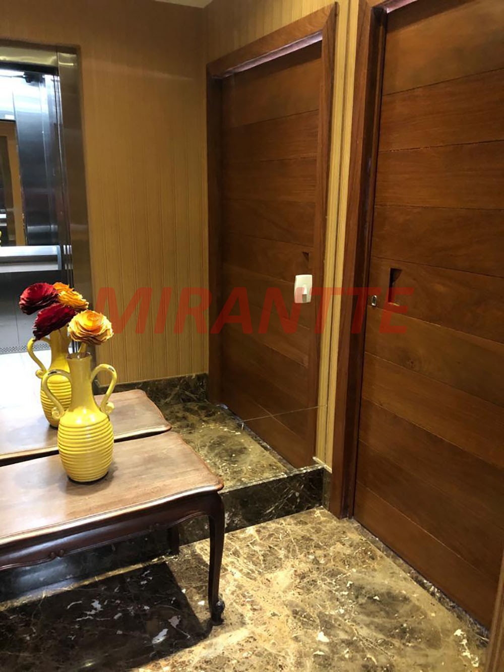 Apartamento de 223m² com 4 quartos em Morumbi