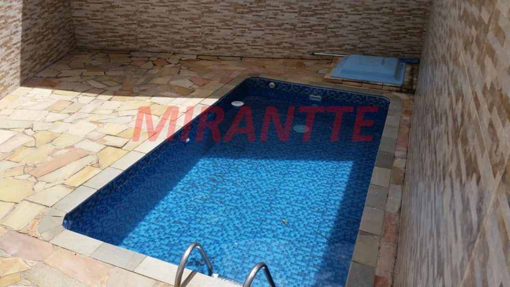 Cond. fechado de 60m² com 2 quartos em Pedra Branca