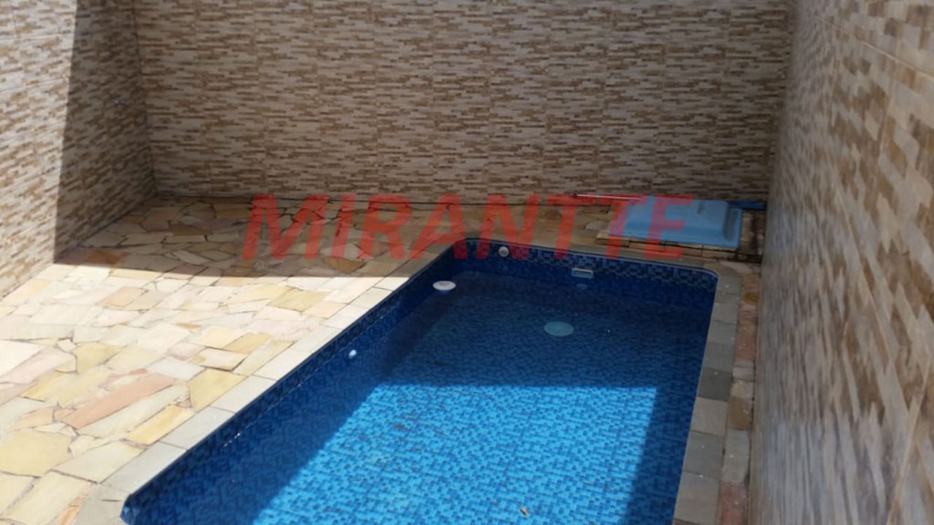 Cond. fechado de 60m² com 2 quartos em Pedra Branca