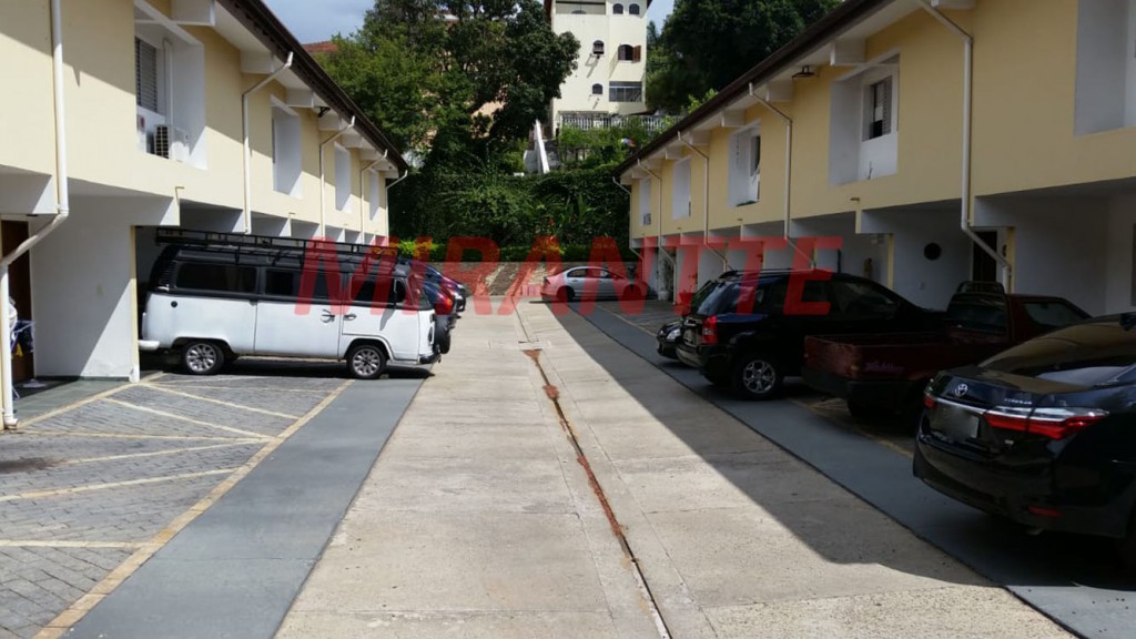 Cond. fechado de 60m² com 2 quartos em Pedra Branca