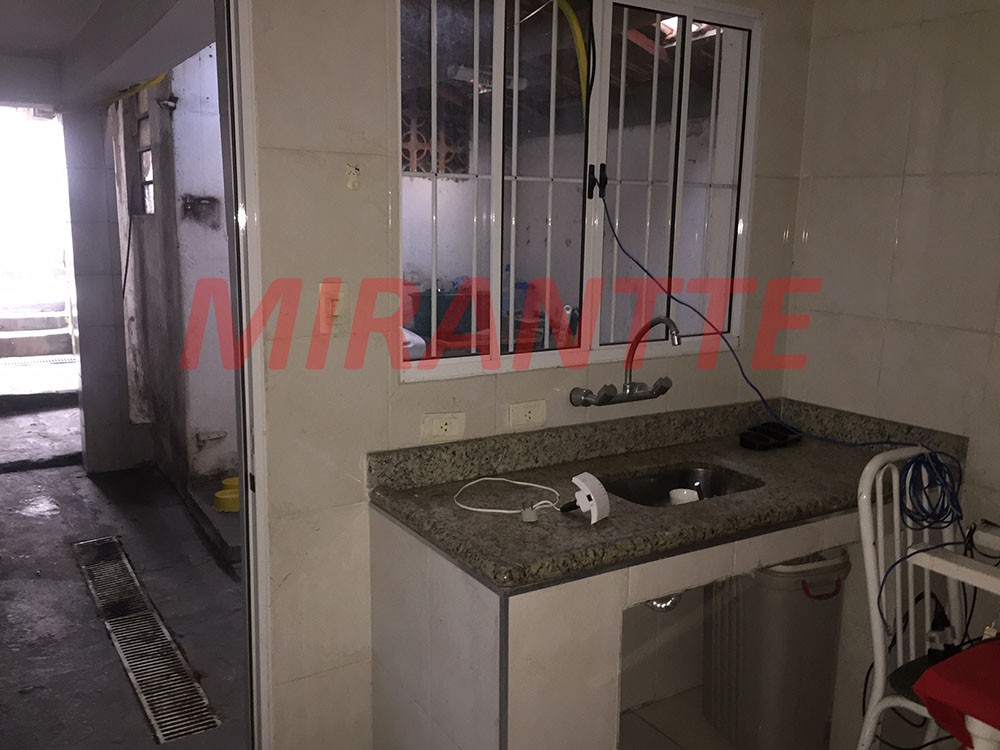 Sobrado de 300m² com 5 quartos em Vila Gustavo