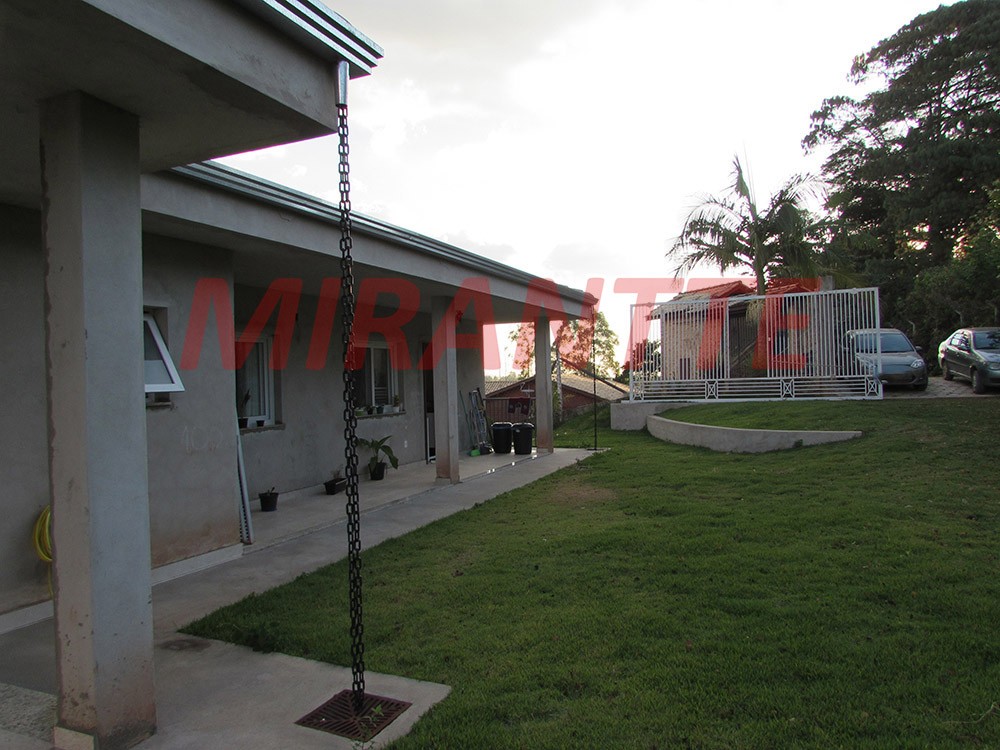 Sobrado de 600m² com 4 quartos em Campo Limpo