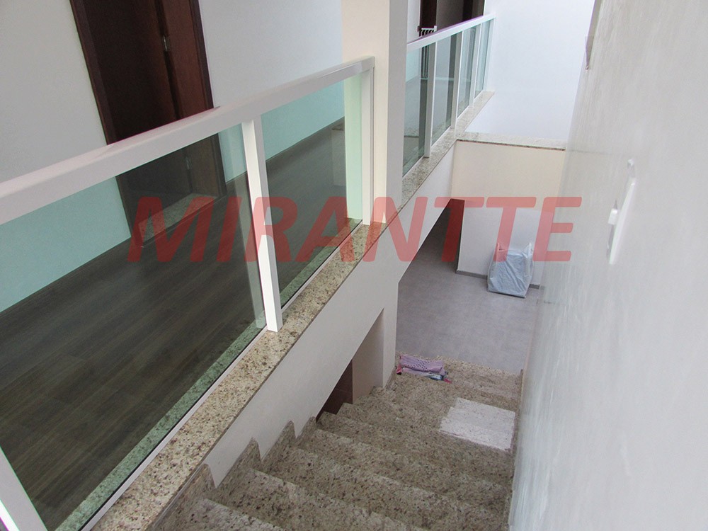 Sobrado de 600m² com 4 quartos em Campo Limpo