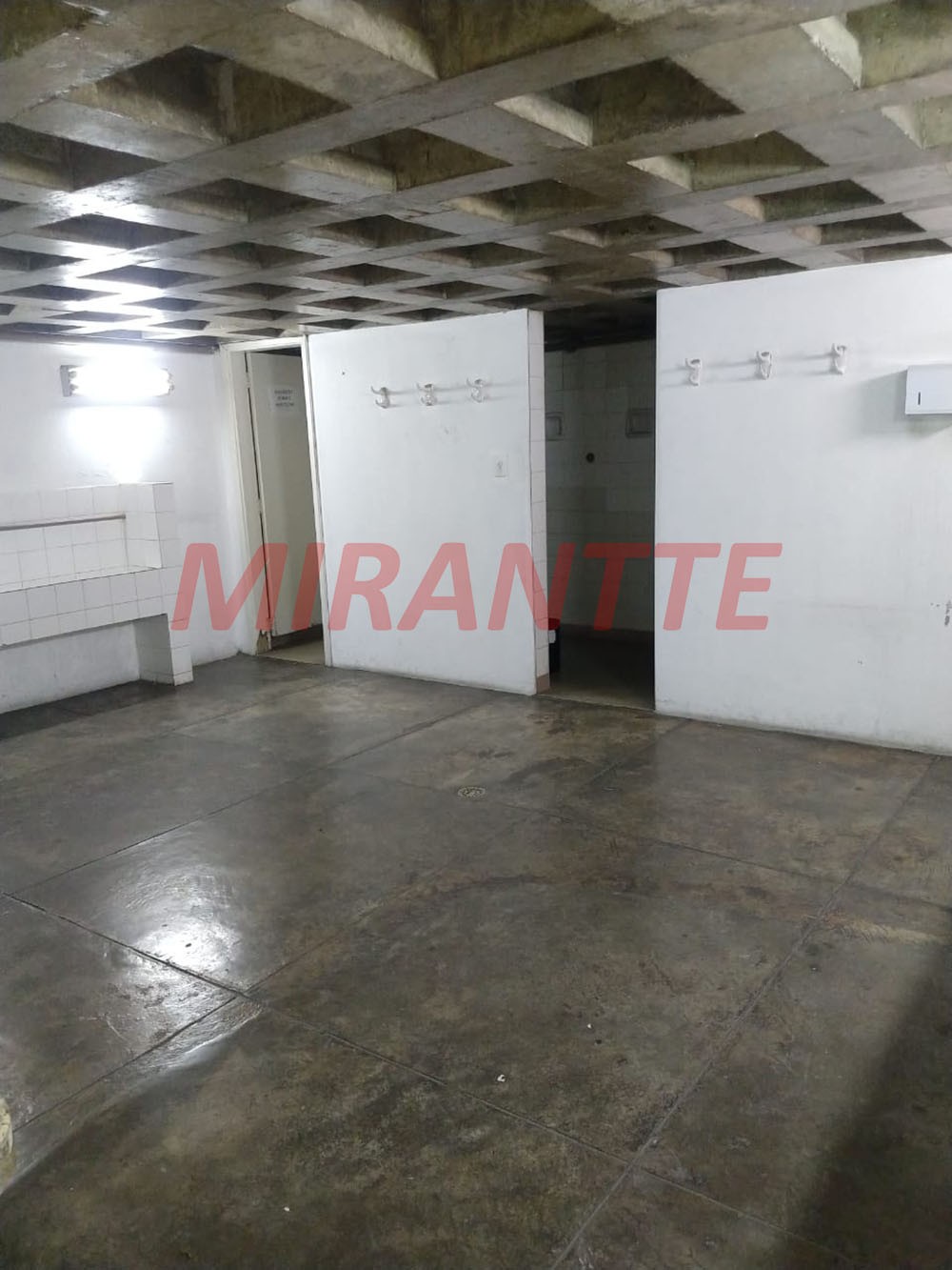 Comercial de 2600m² em Vila das Palmeiras