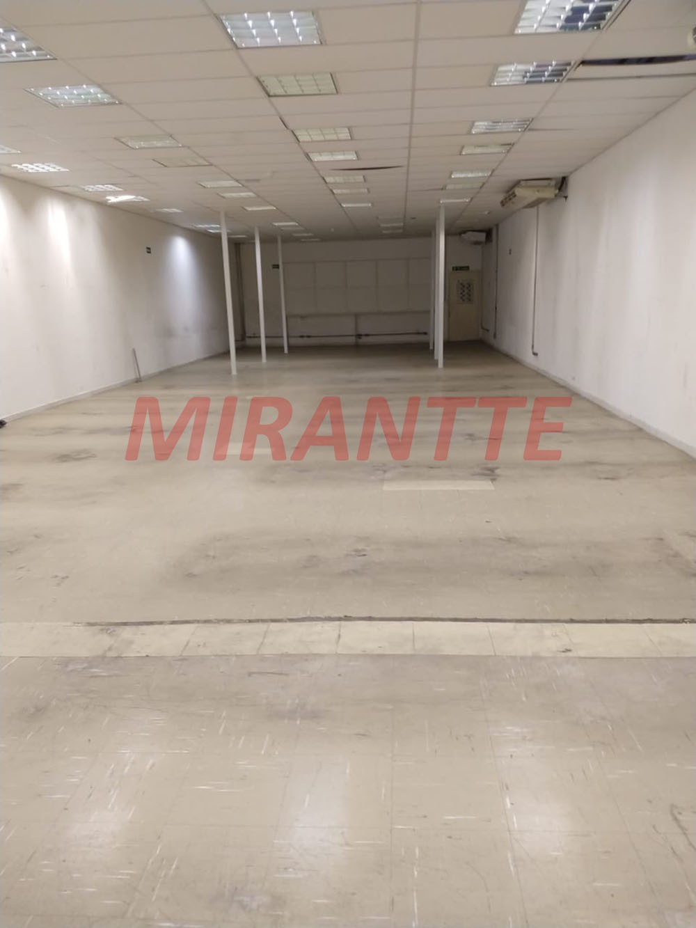 Comercial de 2600m² em Vila das Palmeiras