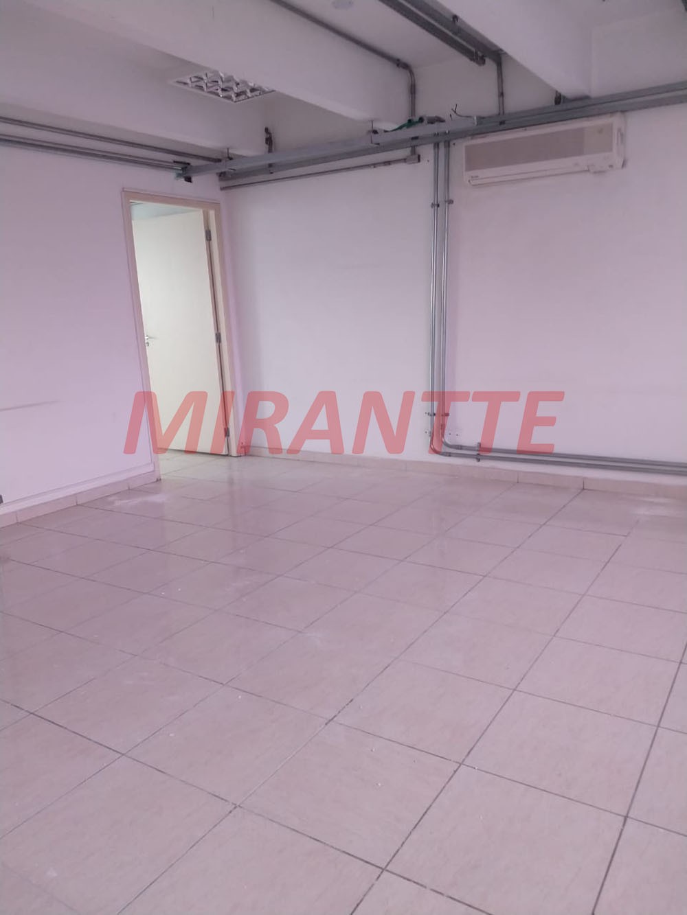 Comercial de 2600m² em Vila das Palmeiras