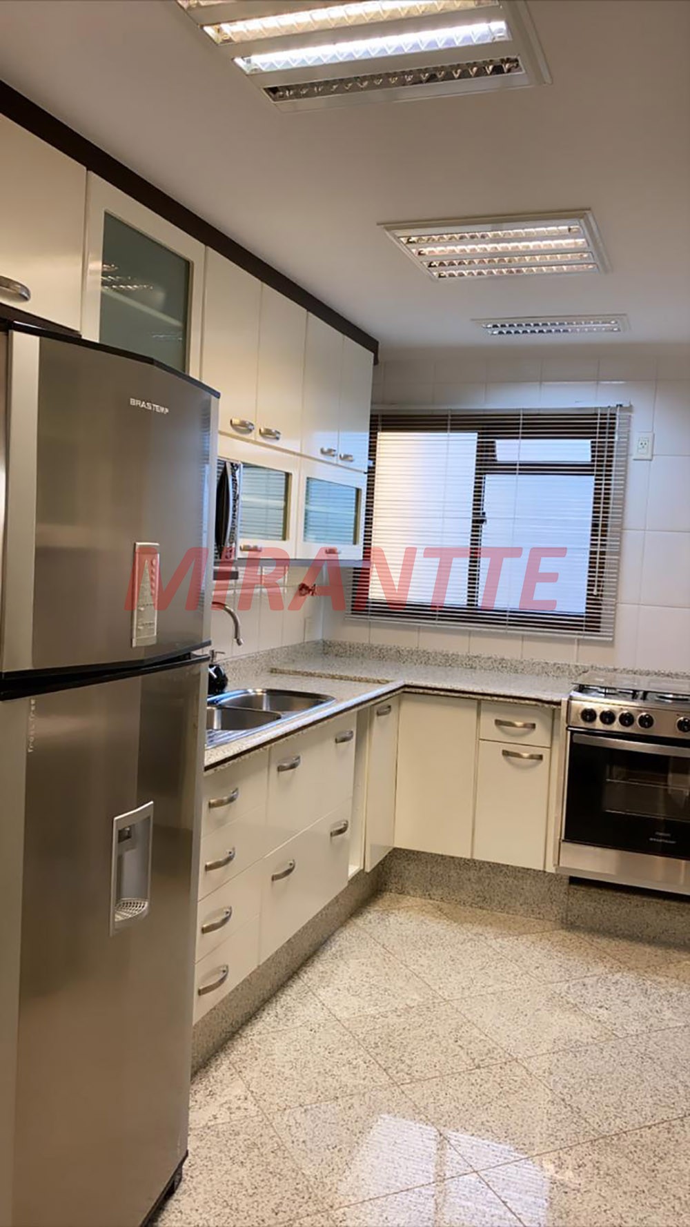 Apartamento de 128m² com 3 quartos em Santa Teresinha