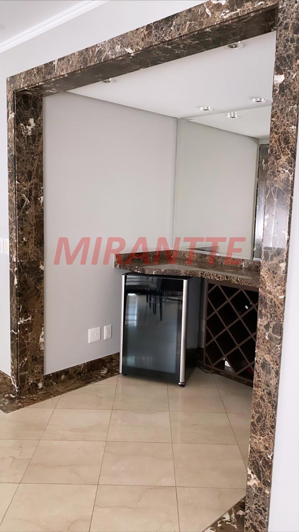 Apartamento de 128m² com 3 quartos em Santa Teresinha