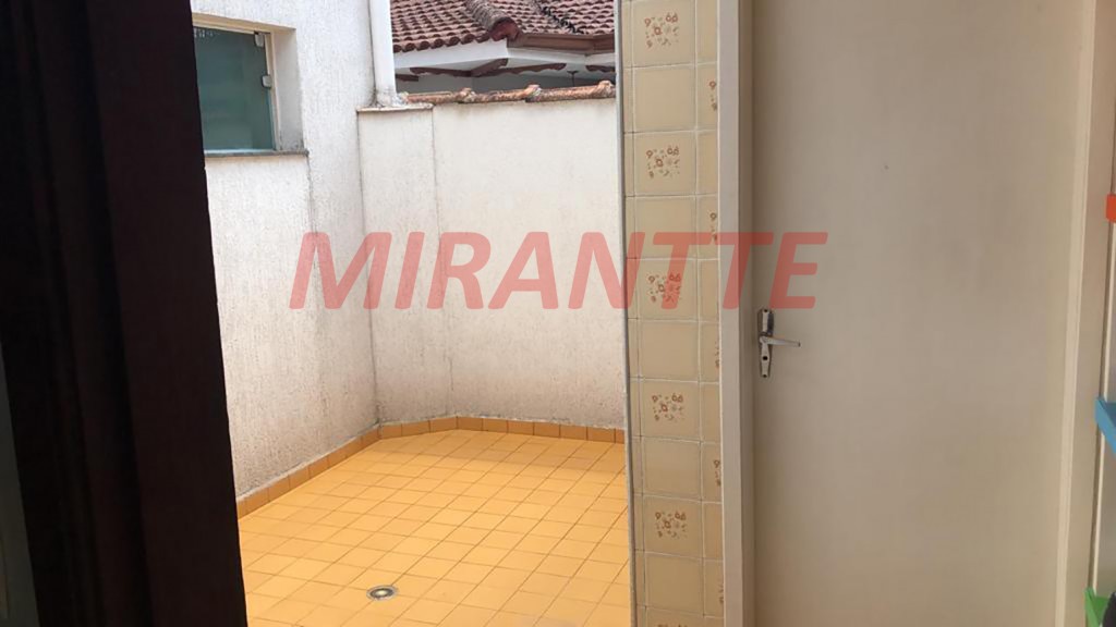 Sobrado de 275m² com 3 quartos em Barro Branco
