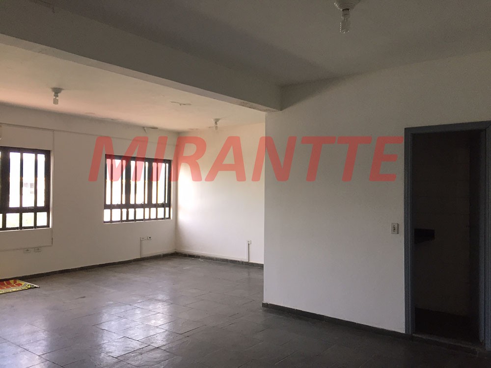 Comercial de 380m² em Vila Galvão