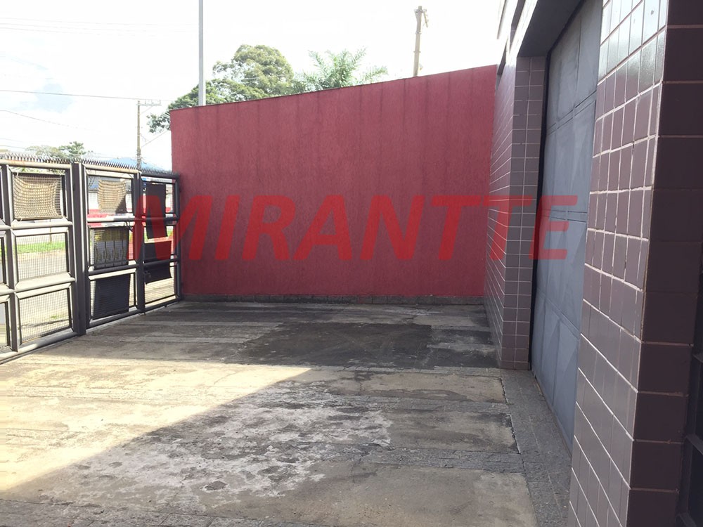 Comercial de 380m² em Vila Galvão
