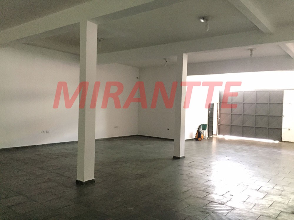 Comercial de 380m² em Vila Galvão