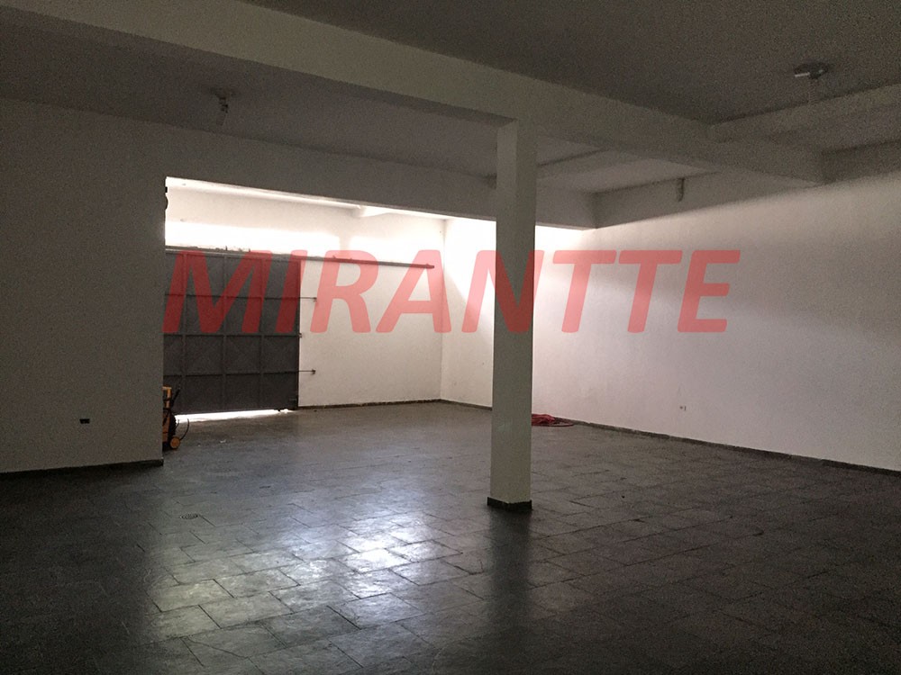 Comercial de 380m² em Vila Galvão