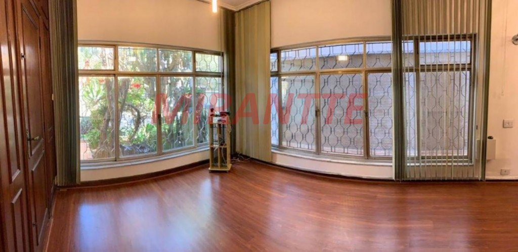 Casa terrea de 300m² com 3 quartos em Vila Monumento