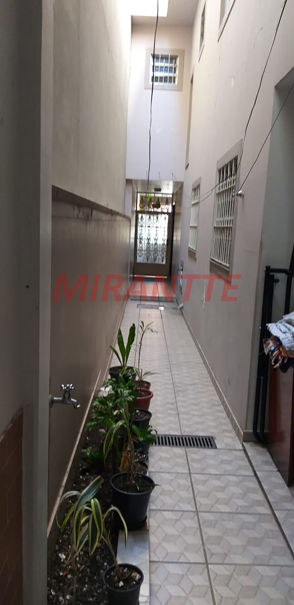 Sobrado de 275m² com 8 quartos em Jardim Antartica
