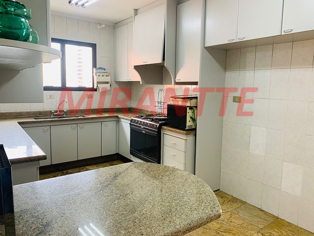Cobertura de 290m² com 3 quartos em Água Fria