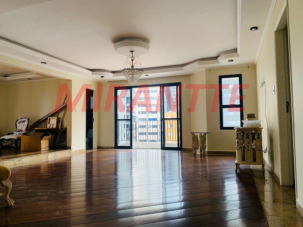 Cobertura de 290m² com 3 quartos em Água Fria