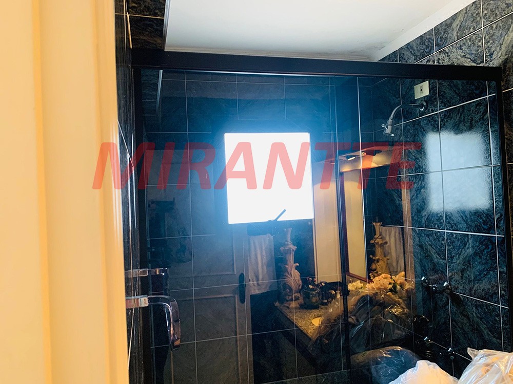 Cobertura de 290m² com 3 quartos em Água Fria