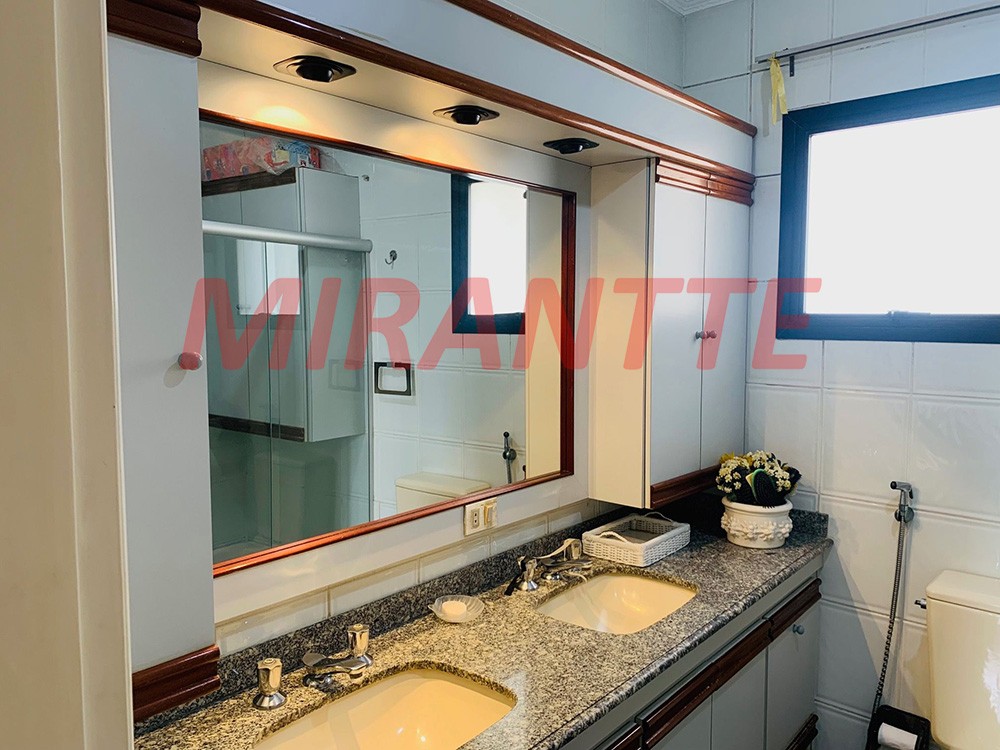 Cobertura de 290m² com 3 quartos em Água Fria