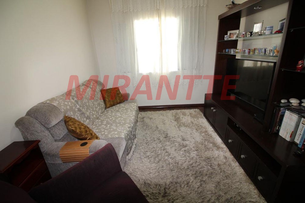 Sobrado de 261m² com 4 quartos em Vila Rio de Janeiro