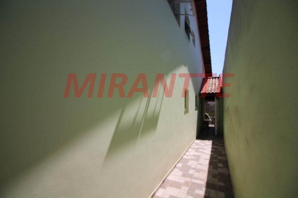 Sobrado de 261m² com 4 quartos em Vila Rio de Janeiro