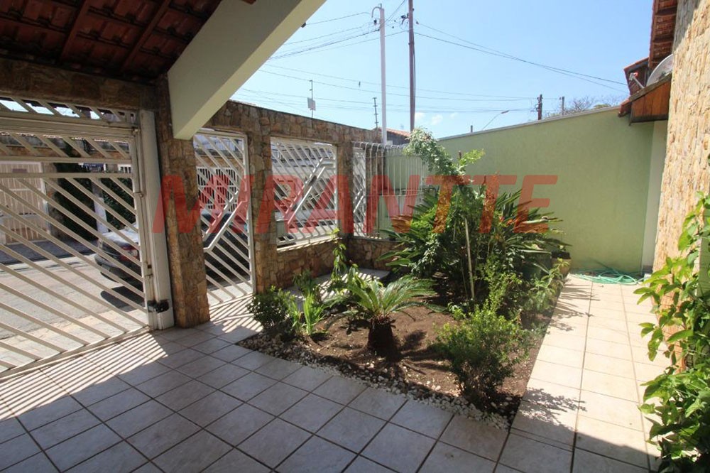 Sobrado de 261m² com 4 quartos em Vila Rio de Janeiro