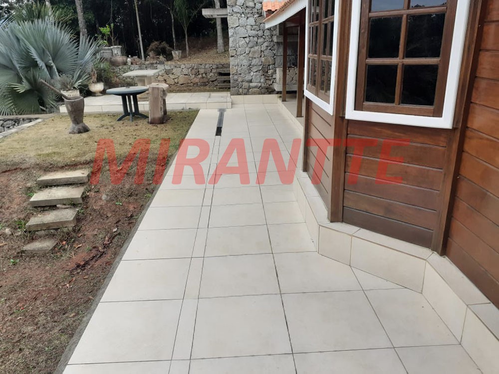 Casa terrea de 120m² com 3 quartos em Serra da Cantareira