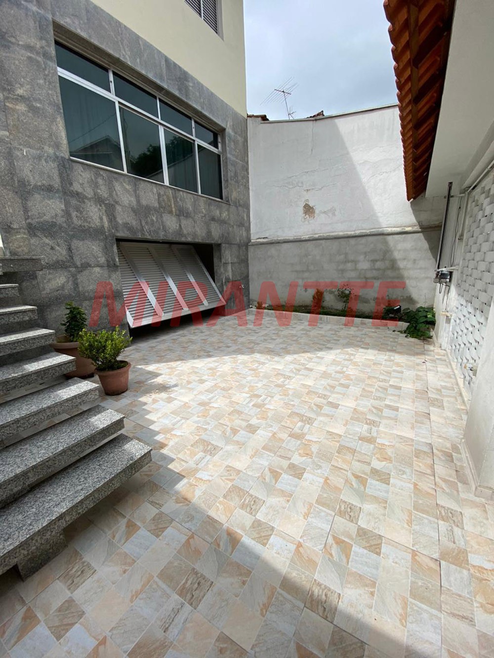 Sobrado de 260m² com 3 quartos em Vila Guilhermina