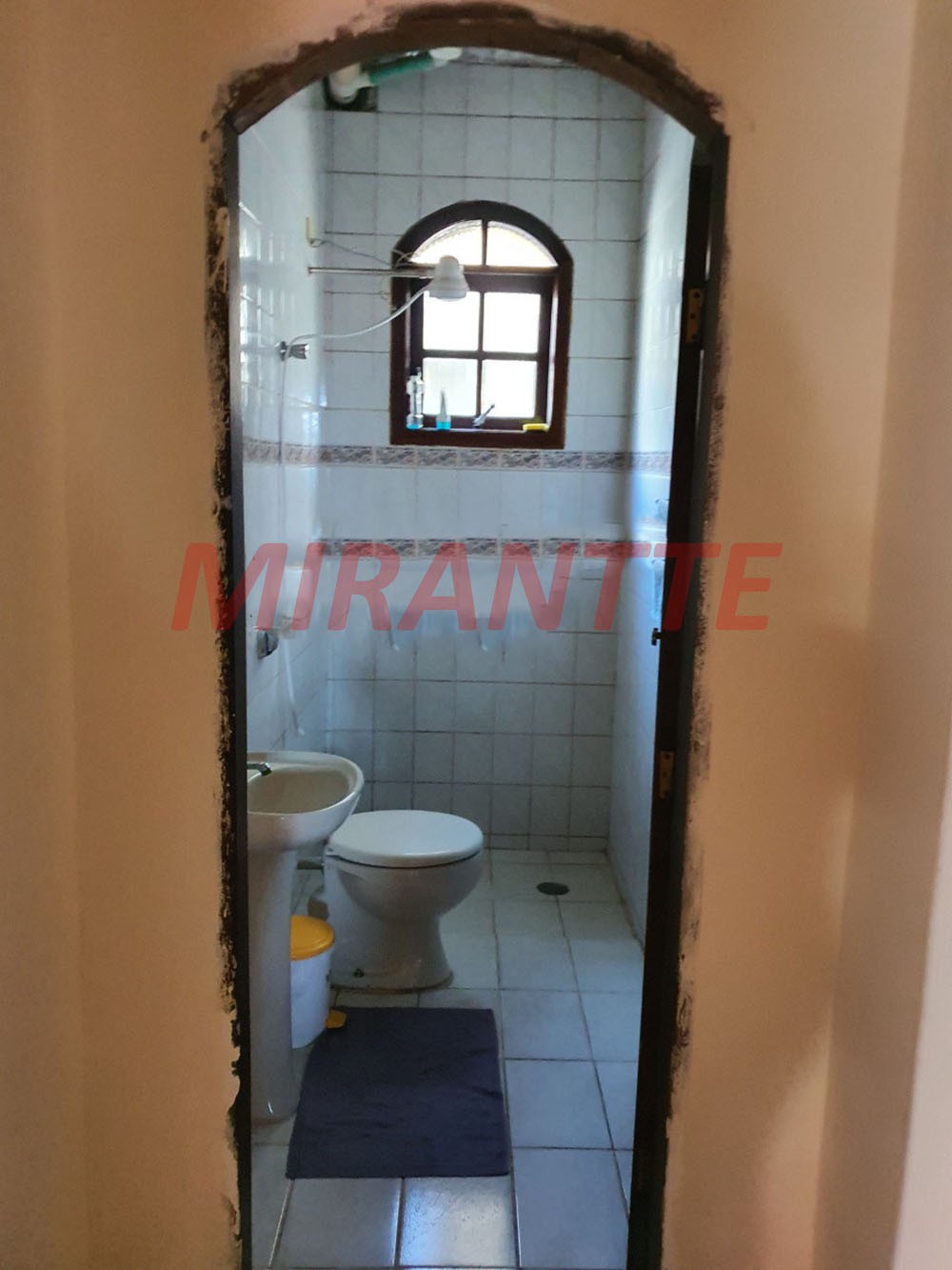 Sobrado de 200m² com 4 quartos em Vila Barros