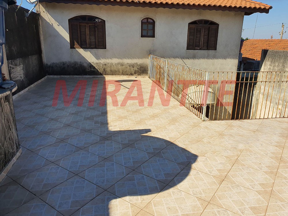 Sobrado de 200m² com 4 quartos em Vila Barros