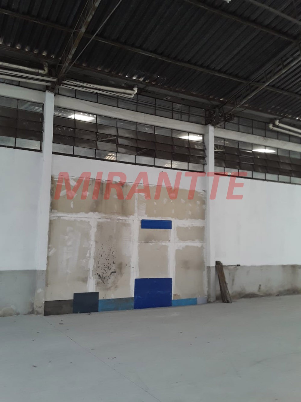Comercial de 800m² em Jardim Peri