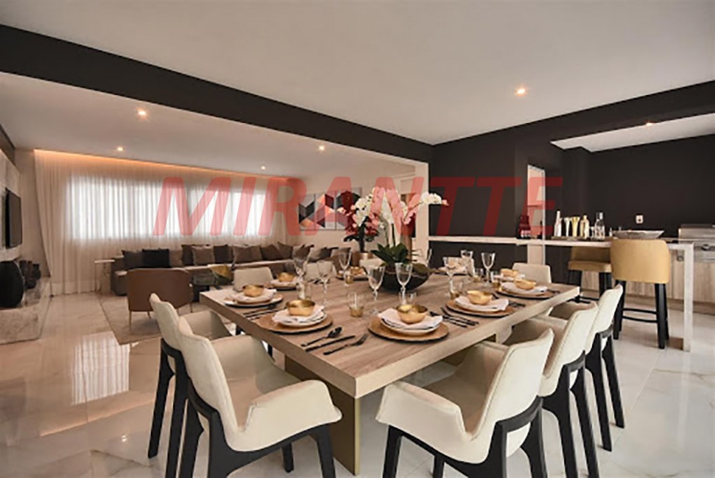 Apartamento de 158m² com 3 quartos em Moema