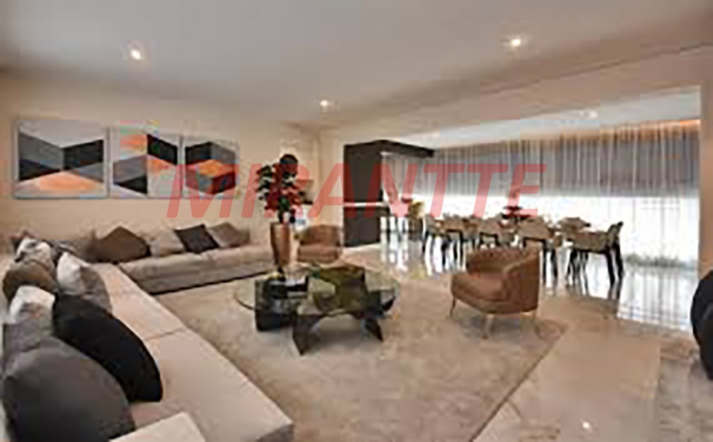 Apartamento de 158m² com 3 quartos em Moema