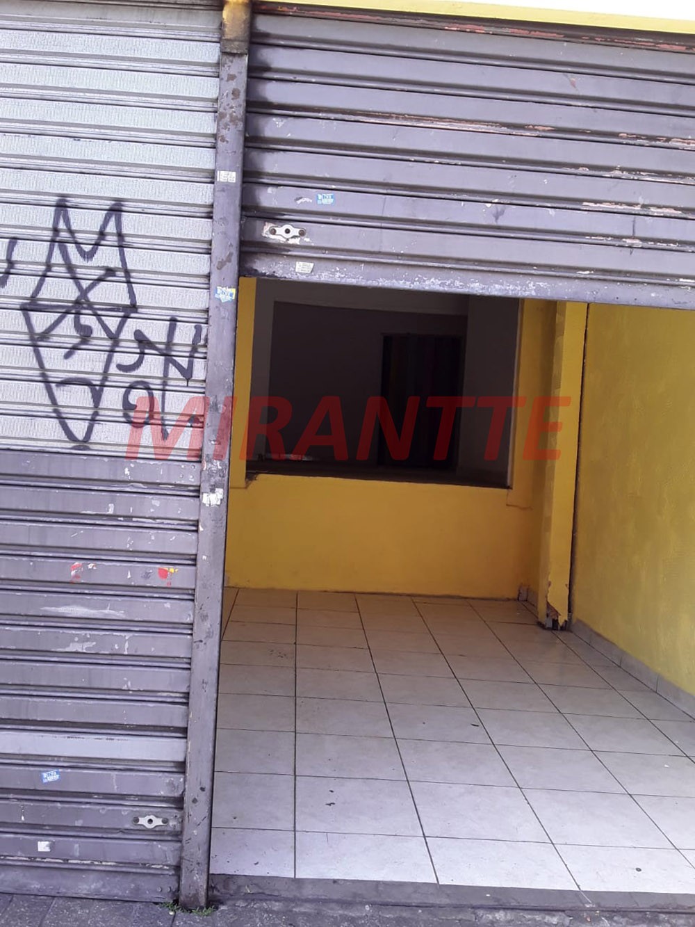 Comercial de 145m² em Santana