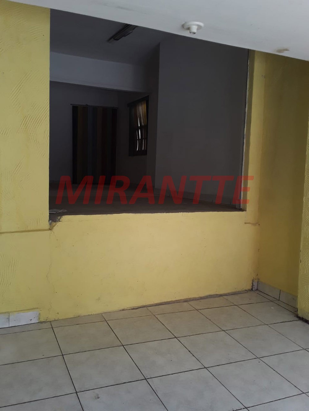 Comercial de 145m² em Santana