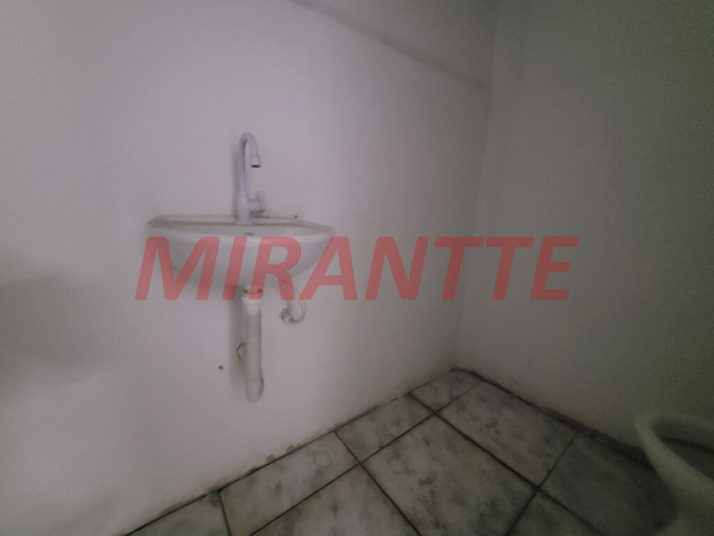 Comercial de 932m² em Imirim