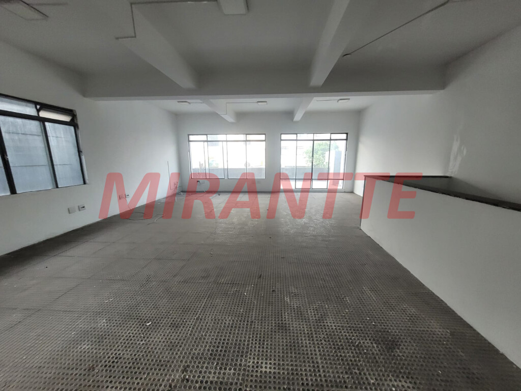 Comercial de 932m² em Imirim
