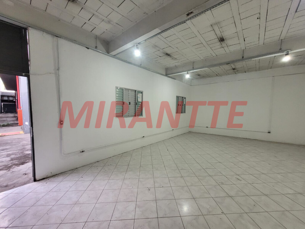 Comercial de 500m² em Imirim