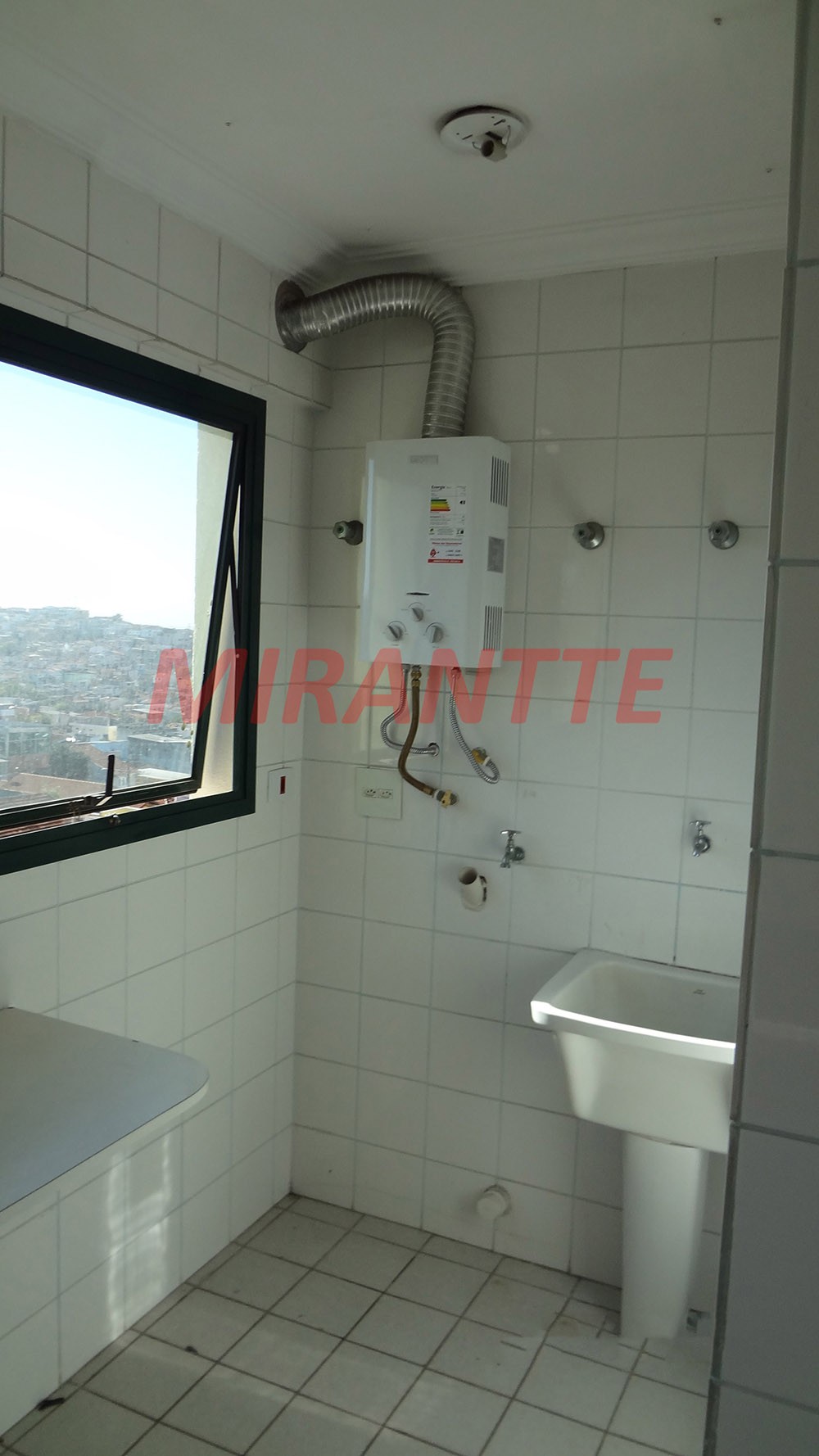 Apartamento com 2 quartos em Vila Medeiros