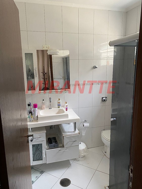 Sobrado de 163m² com 3 quartos em Vila Aurora