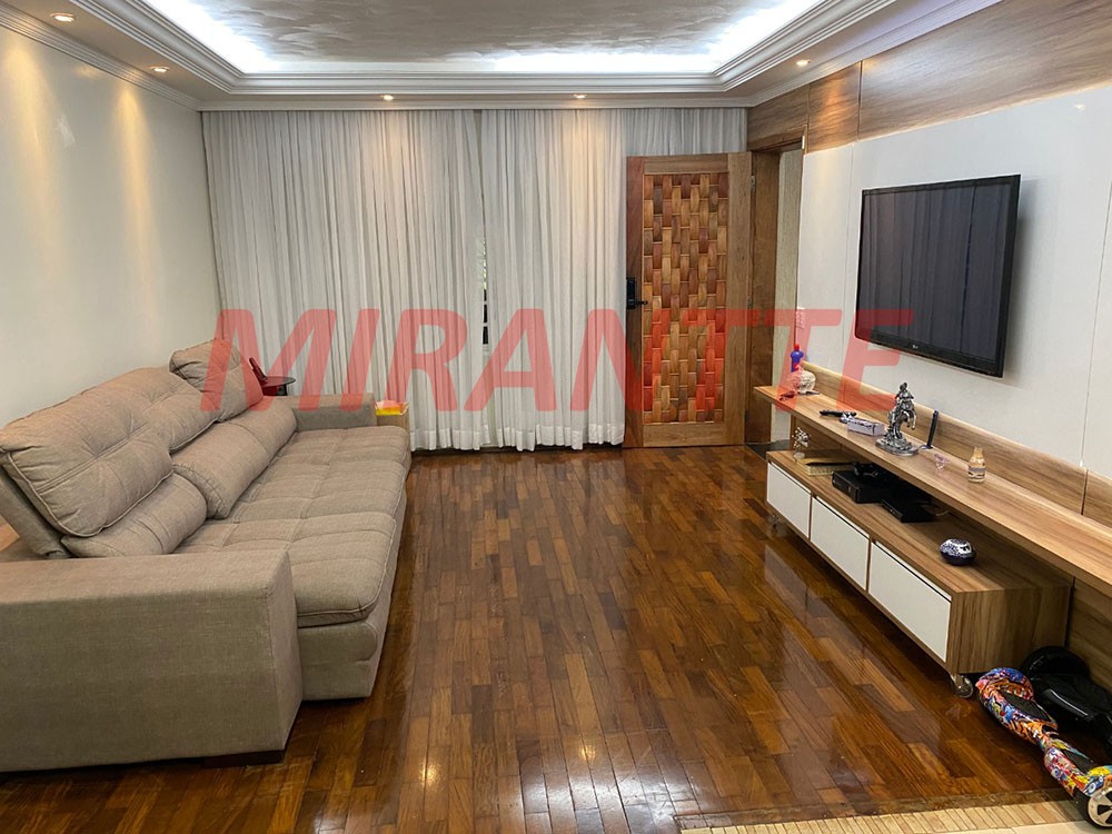 Sobrado de 163m² com 3 quartos em Vila Aurora