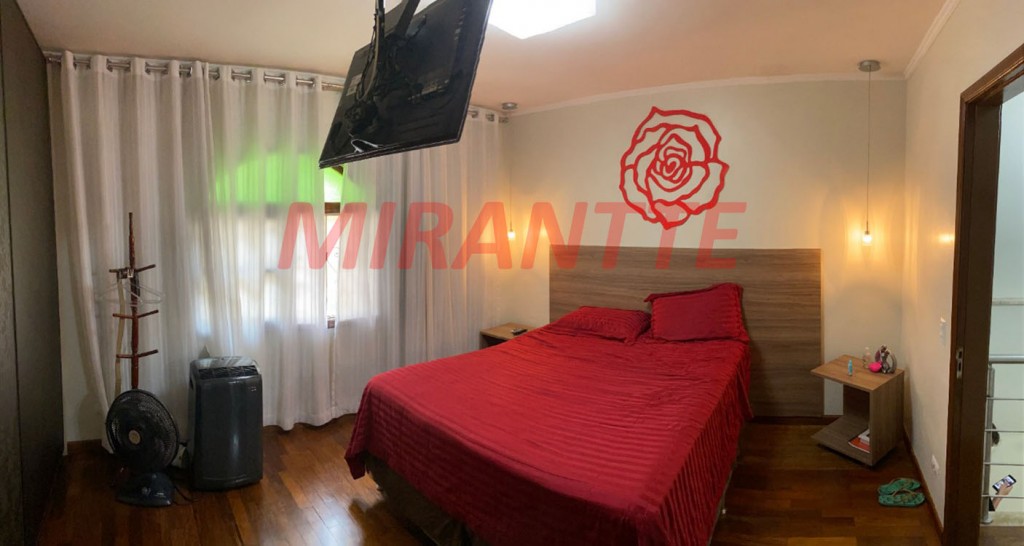 Sobrado de 163m² com 3 quartos em Vila Aurora