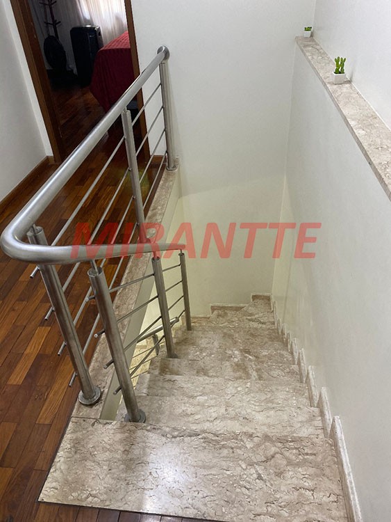 Sobrado de 163m² com 3 quartos em Vila Aurora