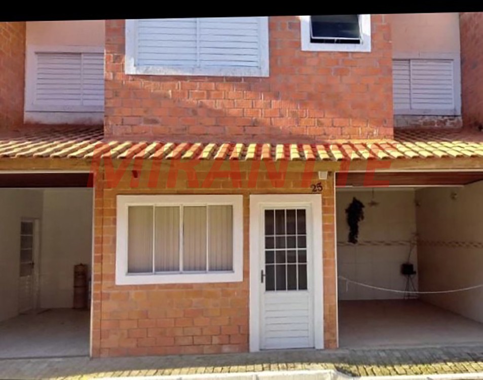 Sobrado de 97m² com 3 quartos em CENTRO