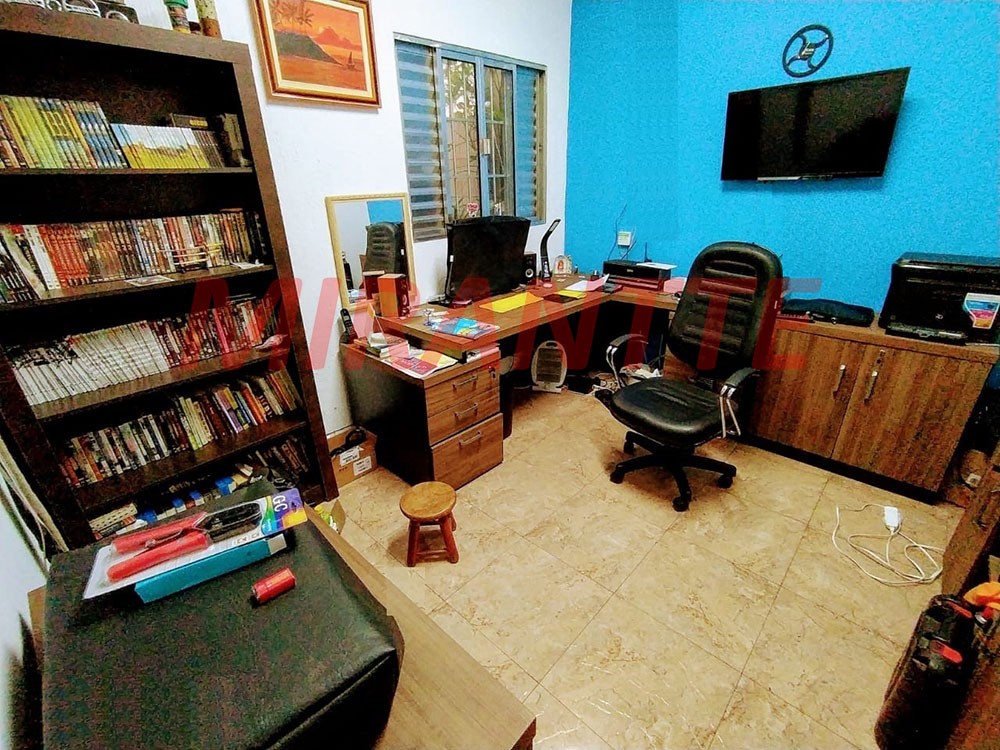 Sobrado de 243m² com 5 quartos em Jardim Brasil